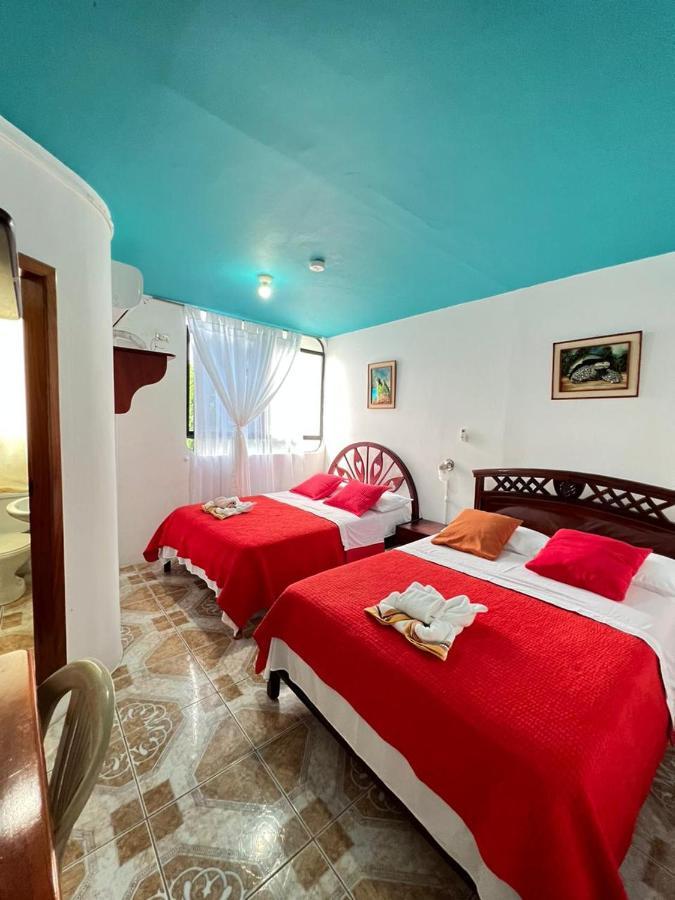 פורטו וילאמיל Hostal Brisas Del Mar מראה חיצוני תמונה